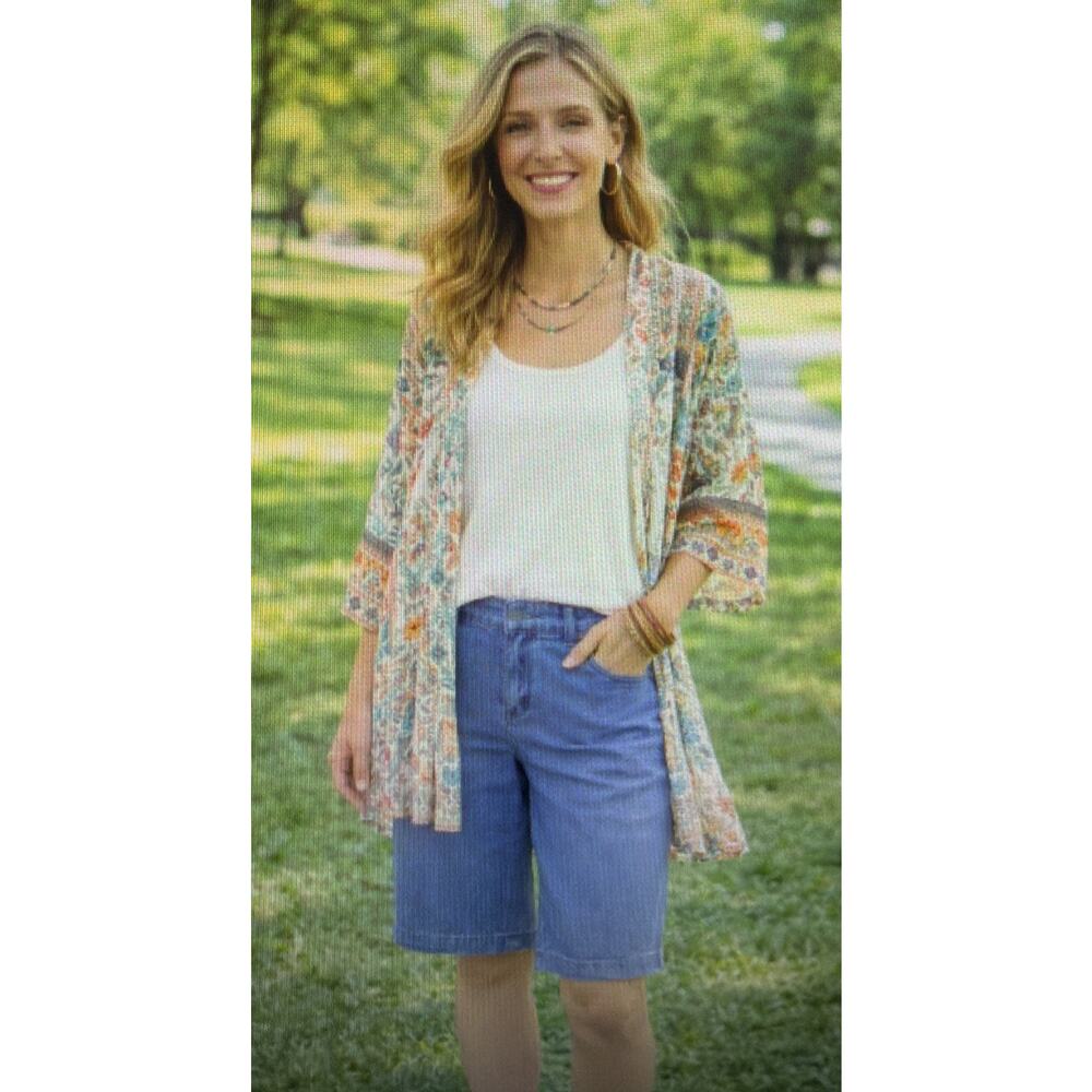 Chico's Women's Platinum Jean Shorts Blue Stretch 10 preppy coastal grandma